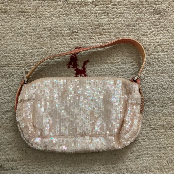 🚫SOLD🚫 FENDI IRIDESCENT SEQUIN OMBRÉ SNAKE BAGUETTE BAG SEX & THE CITY!! - Picture 2 of 16